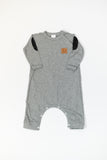 RAGLAN ONESIE - STEVIE (Light Grey)