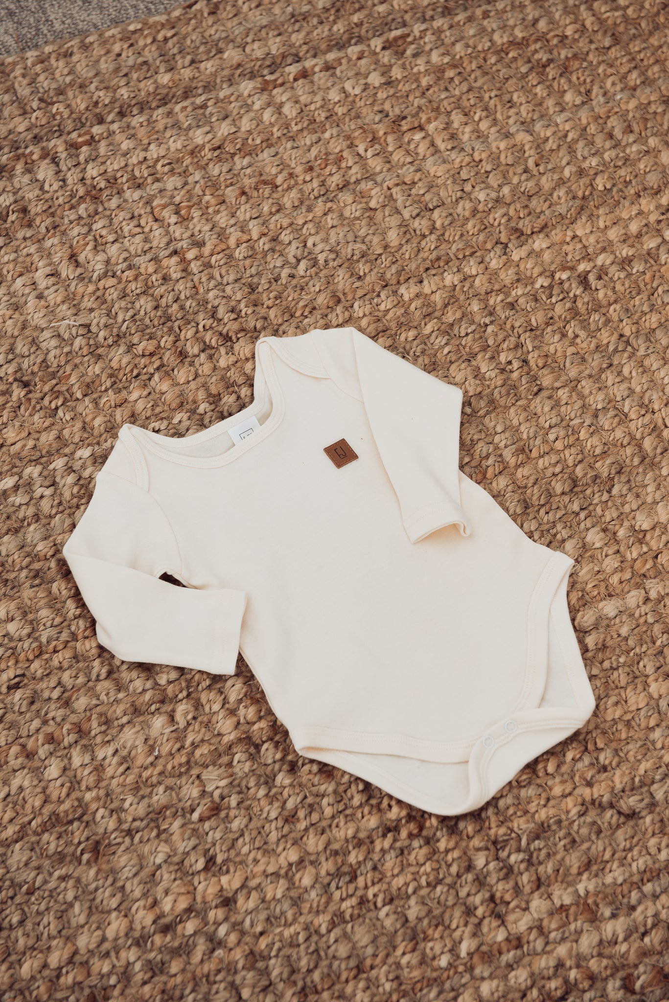 White long sleeve hot sale baby vests